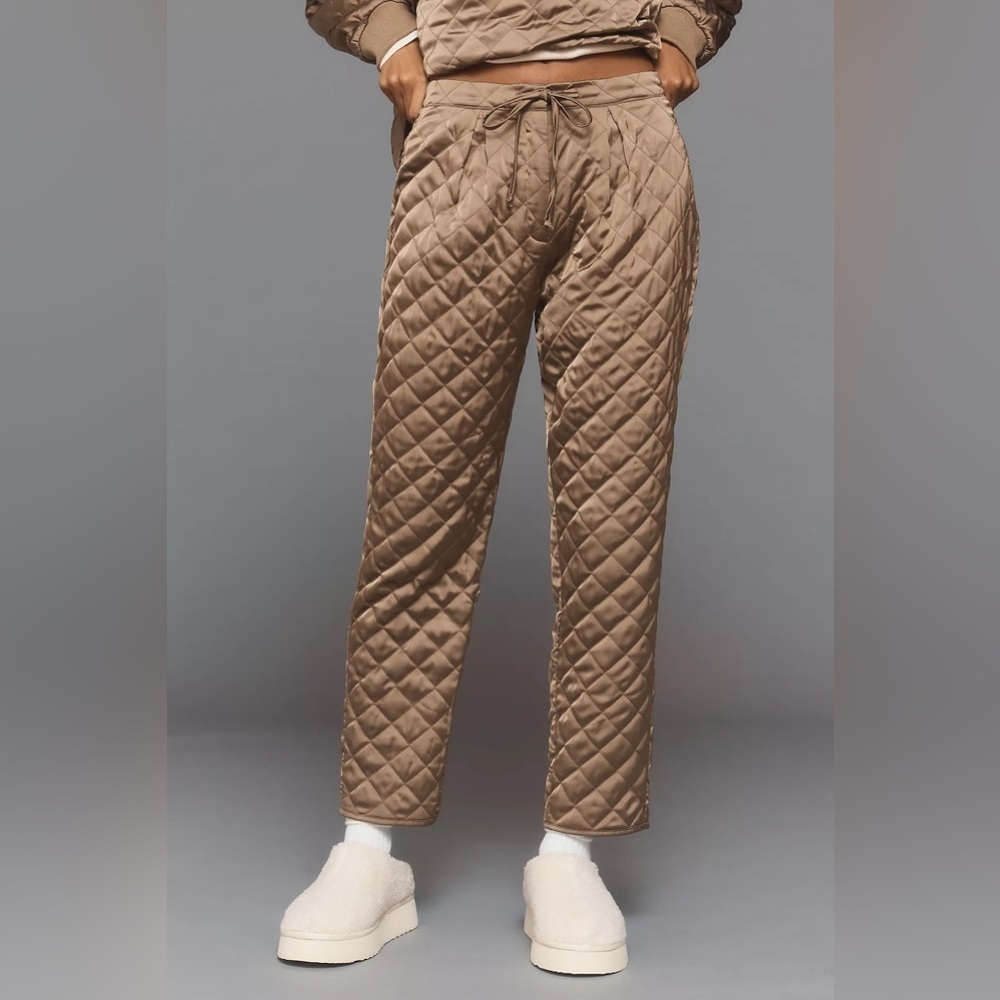 NWT Flat White Quilted Pants